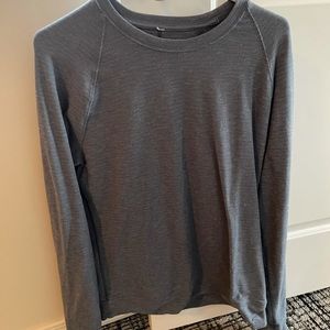 Men’s lululemon top